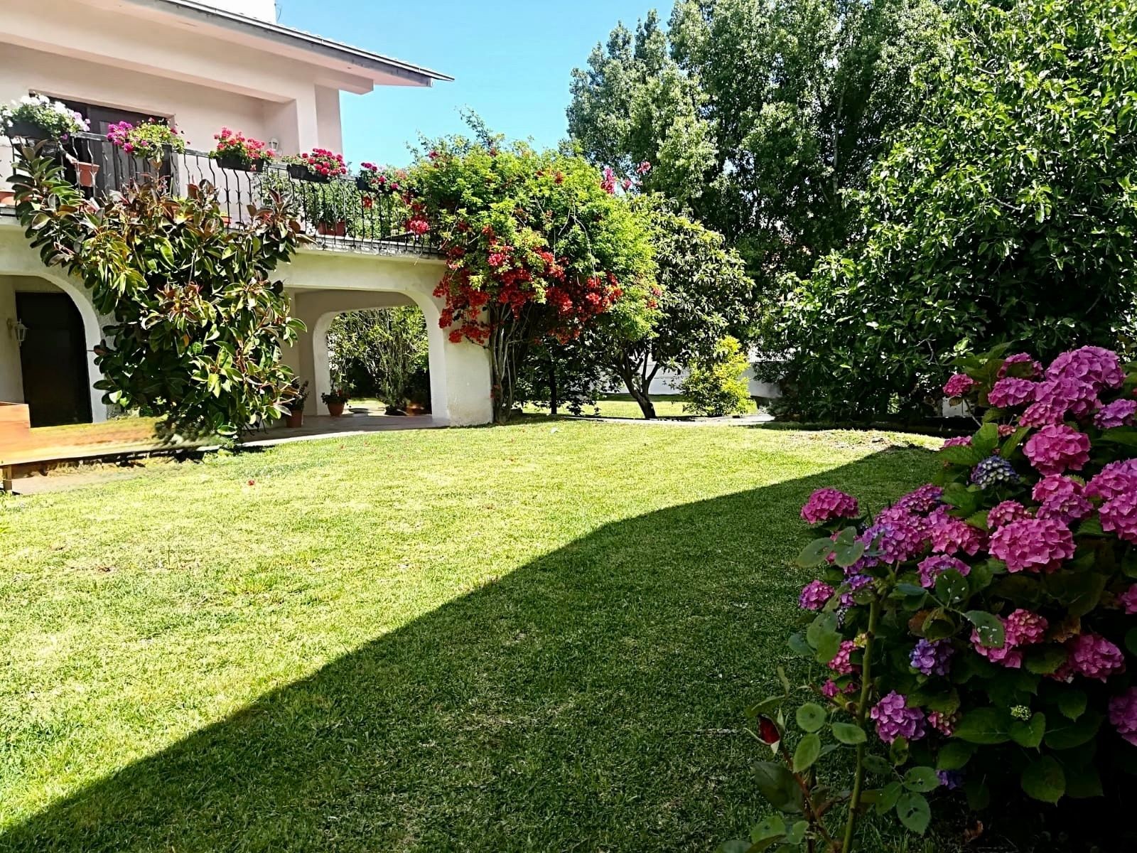 Peaceful Garden & Outdoor Space